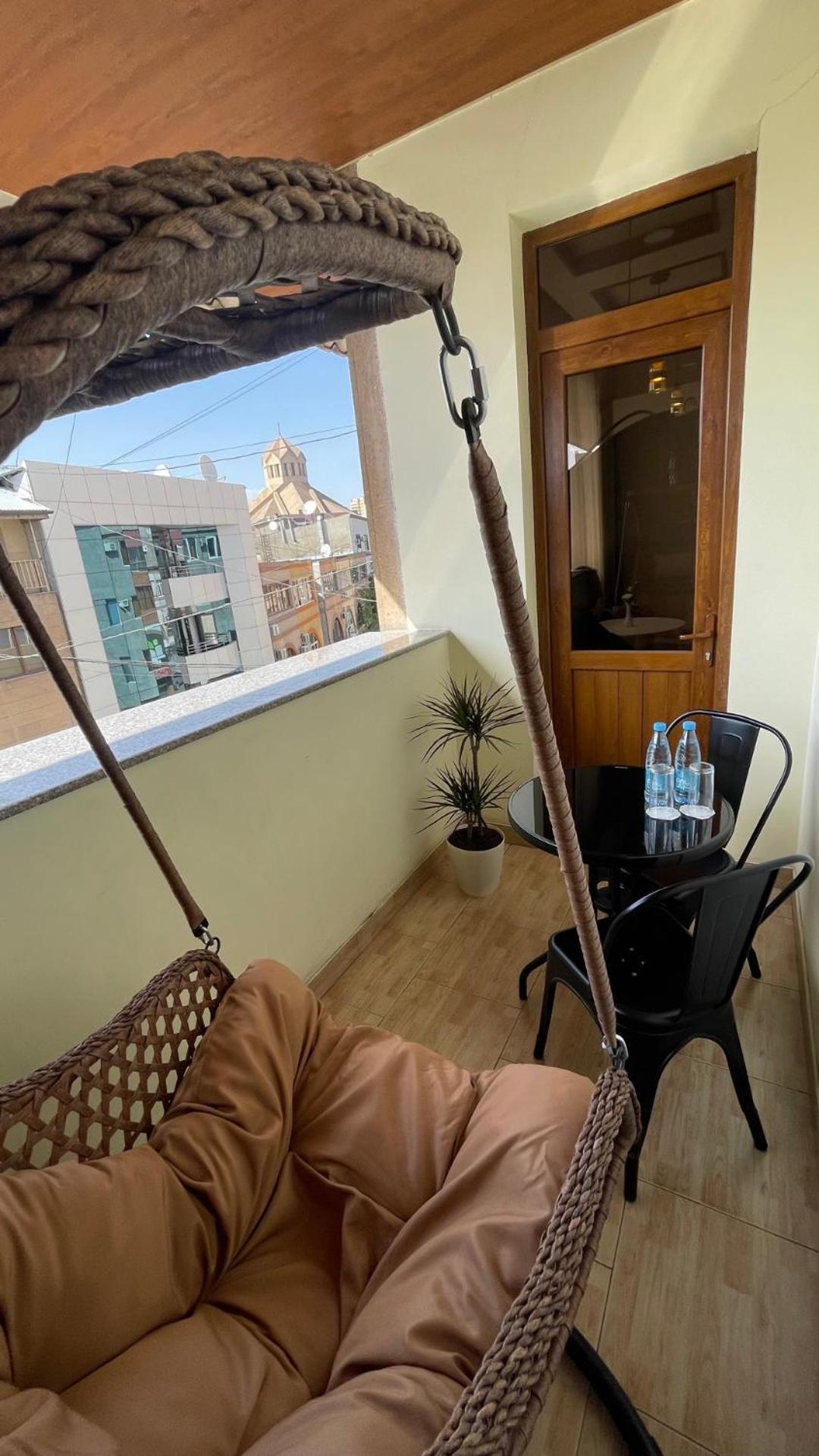 Rg Boutique Hotel Ереван Екстериор снимка
